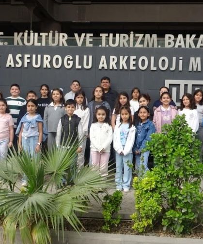 Gazele Gazel Korosu'nun çocuk sanatçıları Antakya'nın tarihi noktalarını gezdi