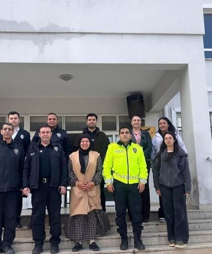 Gerçeğini aratmayan kavgayla yapılan sürpriz polisleri tebessüm ettirdi