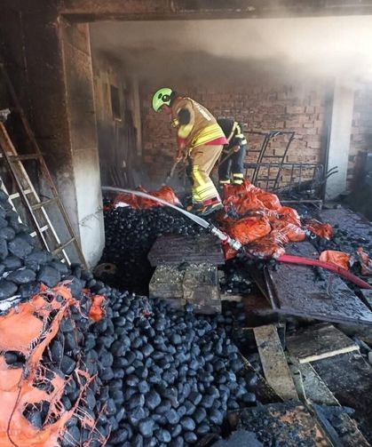 Yayladağı'nda müstakil evden alevler yükseldi