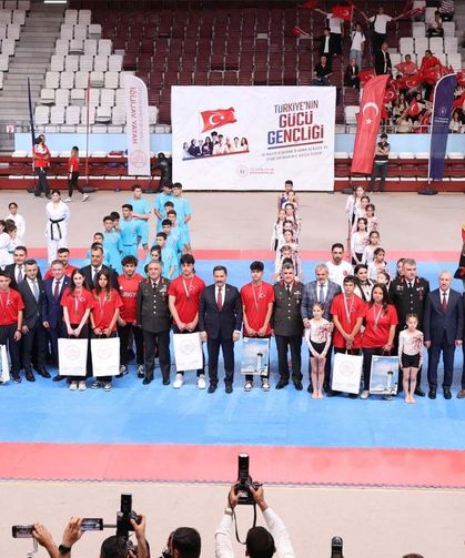 19 Mayıs Atatürk’ü Anma, Gençlik ve Spor Bayramı Hatay’da Coşkuyla Kutlandı