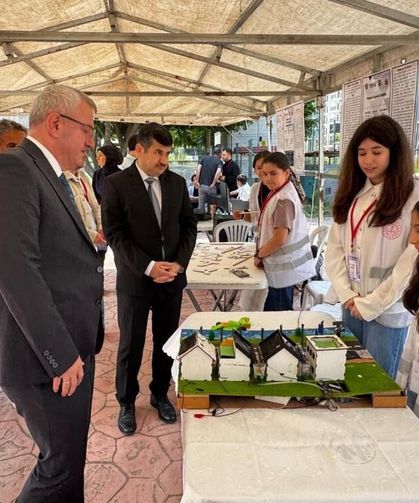 İskenderun'da TÜBİTAK bilim fuarı