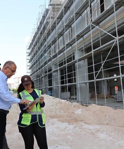 Başkan Yapar, yapımı devam eden projeleri yerinde inceledi