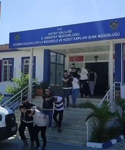 15 kaçak göçmen yakalandı: 7 organizatör tutuklandı, 5 sürücüye 610 bin TL ceza