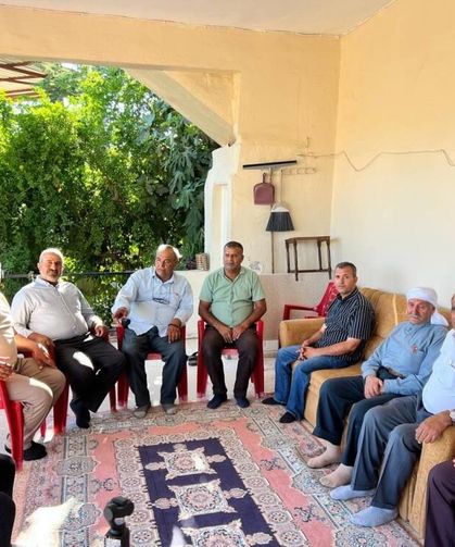 Tekerlekli sandalyesiyle otobüse binemeyen vatandaş, engelliler derneğine bağışta bulunması şartıyla şoförle barıştı