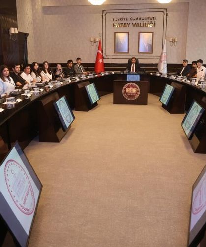 Hatay'da 8 öğrenci LGS'de birinci oldu, 25 öğrenci YKS'de ilk binde yer aldı
