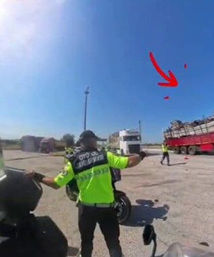 Otoyolda tehlikeli yük taşıyan tır, jandarmanın dikkatinden kaçmadı