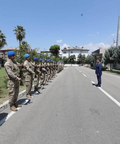 Vali Masatlı, Dörtyol'da komandolarla bir araya geldi