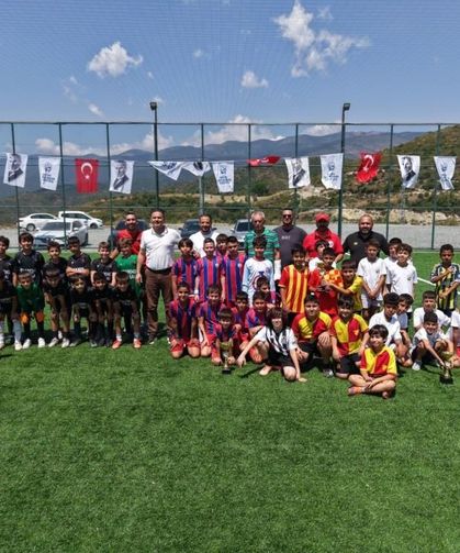 HBB, Antakya’da yeni halı sahayı hizmete açtı