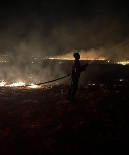 Reyhanlı’da mısır anızı yangını büyümeden söndürüldü