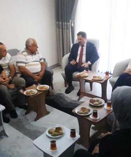 Yeni yuvalarına kavuşan ailelerin ilk misafiri Vali Masatlı oldu