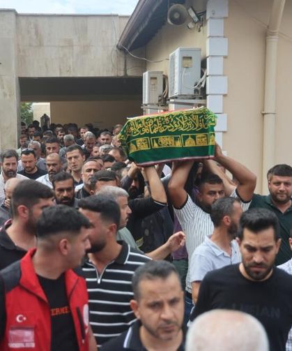 Kıbrıs'ta batan gemide kaybolan 6 yaşındaki Mehmet Asaf'ın cenazesi dualarla toprağa verildi