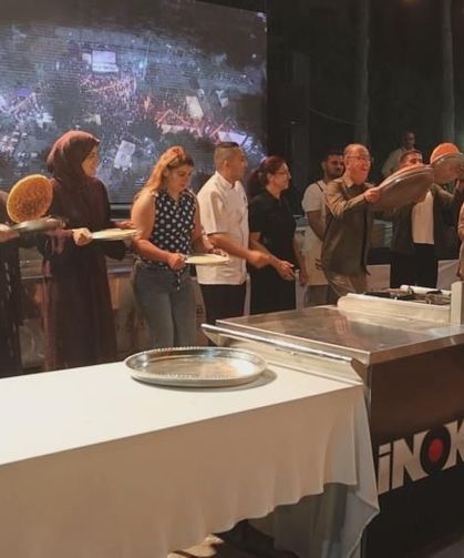 Gastronomi festivalinde künefe şovu