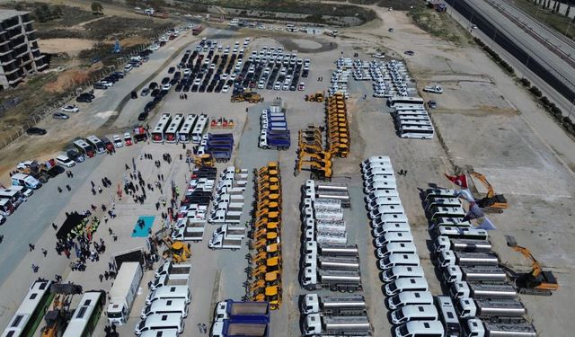 Hatay Büyükşehir Belediyesi bin araç satın aldı