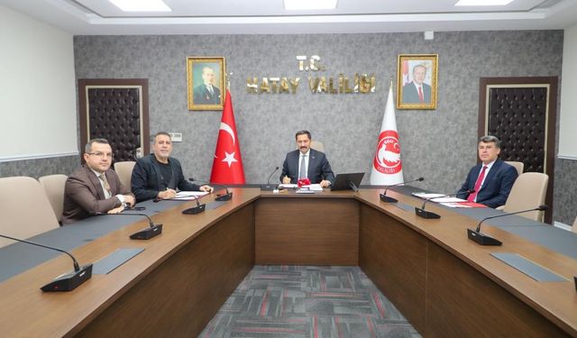 Sanatçı Haluk Levent, "Gençlik Merkezi Yapım Protokolü" imzaladı