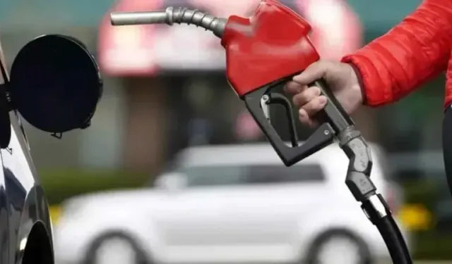 Motorinden sonra benzine de indirim geliyor