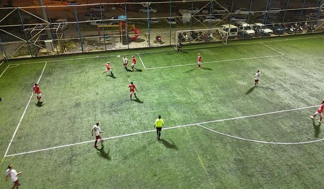 Erhan Aksay Turnuvası doludizgin devam ediyor