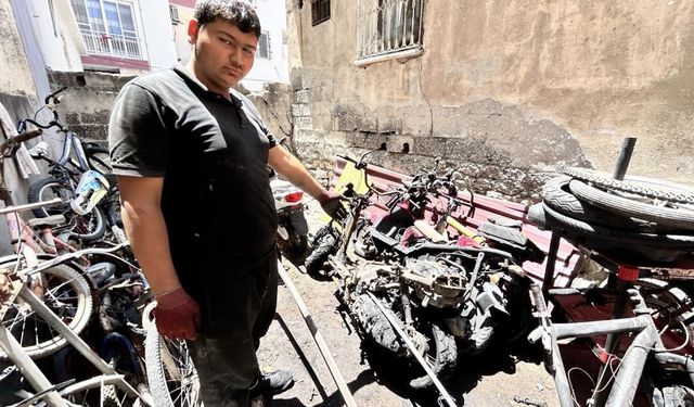 Motosiklet ustasının 35 yıllık emeği yangında küle döndü