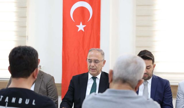 Antakya Belediyesi işçi personeline ikramiyelerini ödedi