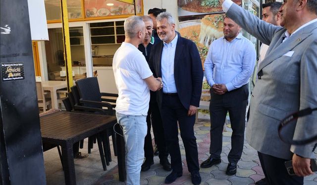 Başkan Öntürk, Payas esnafını ziyaret etti