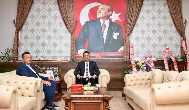 Başkan Ayhan Özsarı’ndan Dörtyol Kaymakamı Mehmet Keklik’e Ziyaret