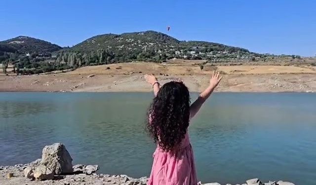 Skorsky pilotundan küçük çocuğa yürek ısıtan selam