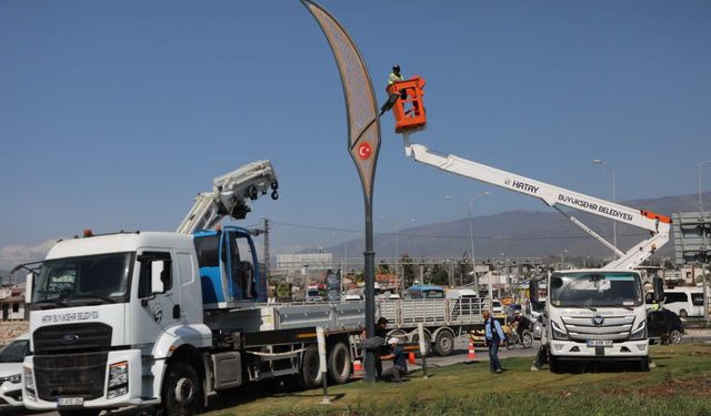 Honda Kavşağı’nda üst geçit çalışmaları başladı