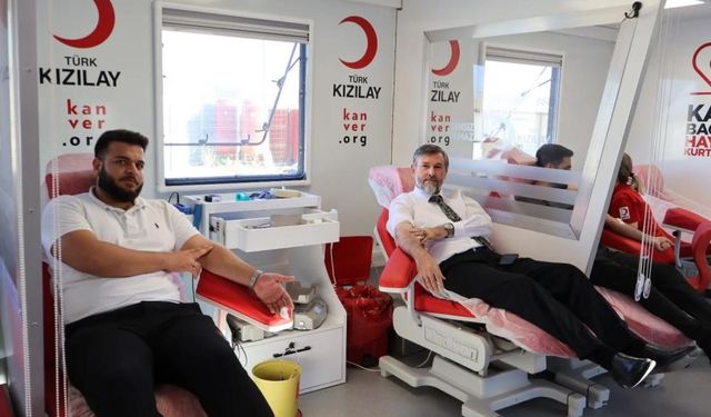 Hatay müftülüğü ve Kızılay iş birliğinde kan bağış kampanyası düzenledi