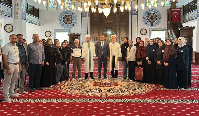 Ömrünü mesleğine adayan 49 yıllık imama duygusal veda