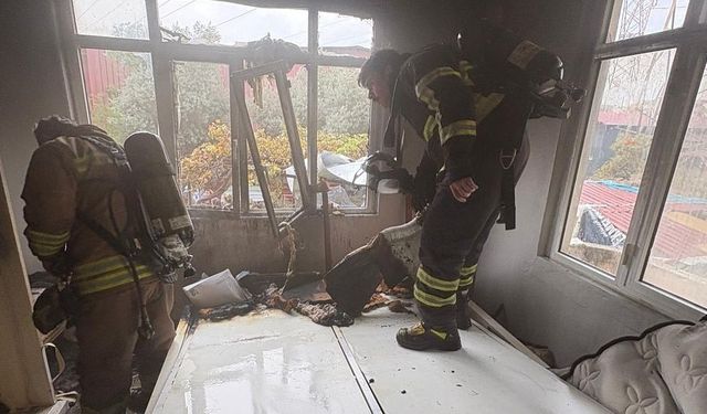 Hatay'da ev yangını: 1 kişi dumandan etkilendi