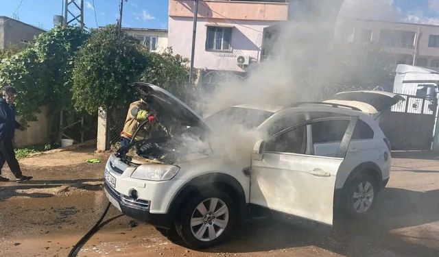 Seyir halindeki cip yandı