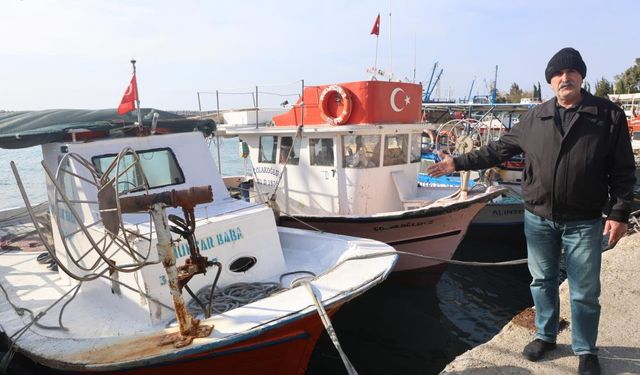 Teknesi denizde bulunan kayıp balıkçı 3 gündür Akdeniz'de aranıyor