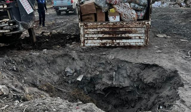 Tarihi geçmiş ürünlerle çocukları zehirleyeceklerdi: 2 ton cips, şekerleme ve çikolata imha edildi