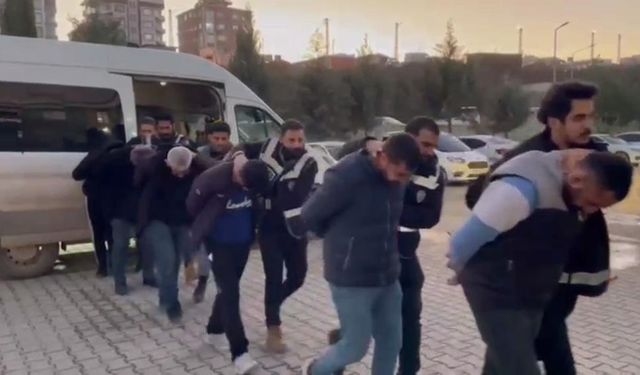 Hatay’da yeni yıl öncesi asayiş denetimi, hapis cezası ile aranan 52 şahıs yakalandı