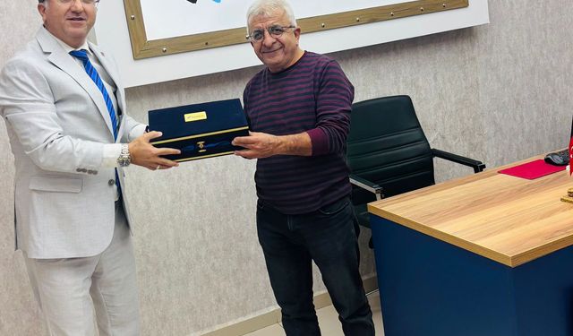 Başkan Öksüz’den Papa Ziyaretine Sert Tepki