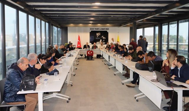 Hatay’ın Ruhunu Künefe Ateşi Isıtacak: Kemalpaşa Caddesi’nde Dev Şölen Hazırlığı