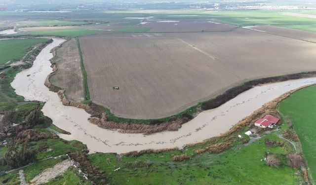 Asi Nehri’nde yağışlarla birlikte debi yükseldi