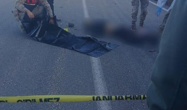 Kamyonetle çarpışan motosikletin 25 yaşındaki sürücüsü hayatını kaybetti