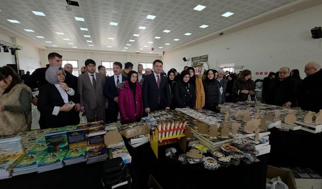 Hassa’da kitap şenliği