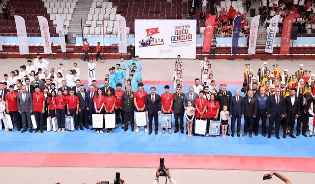 19 Mayıs Atatürk’ü Anma, Gençlik ve Spor Bayramı Hatay’da Coşkuyla Kutlandı