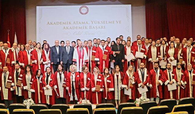 Akademik Atama, Yükselme ve Başarı Ödül Töreni