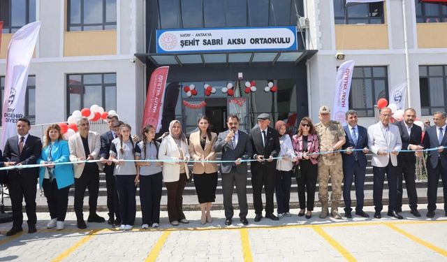 Depremin ardından inşa edilen 237. eğitim yuvası açıldı
