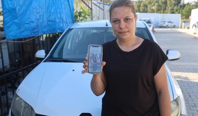 Aracına aldığı yolcudan düşen telefonu günlerdir sahibine ulaştırmaya çalışıyor