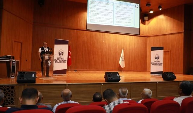 Arsuz’da turunçgil yetiştiricilerine yönelik eğitim düzenlendi
