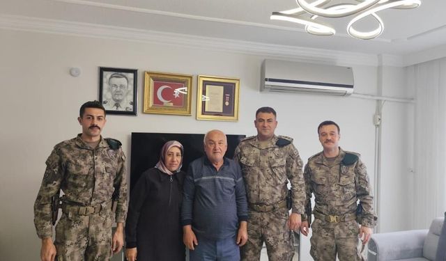 Hatay polisinden şehit ailelerine babalar günü ziyareti