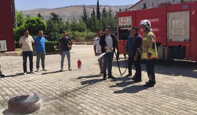 Belen ve Reyhanlı'da temel yangın eğitimi verildi