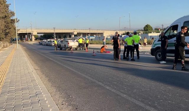 Yola kaçan topunu alırken pikabın çarptığı çocuk hayatını kaybetti