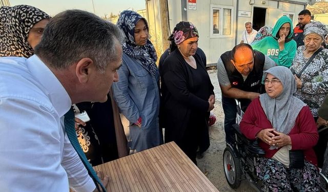 Antakya'da konteyner kentlerden tahliye süreciyle ilgili bilgilendirmeler devam ediyor