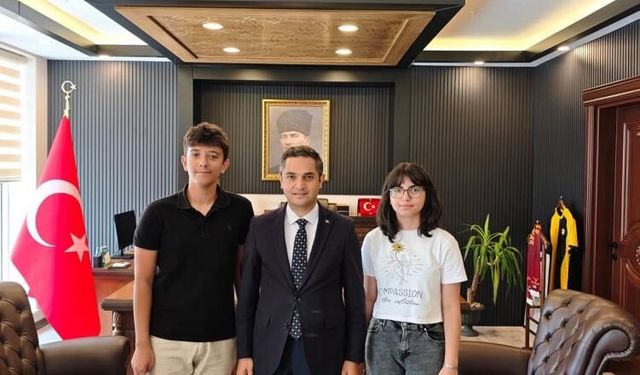 Defne’de 2 öğrenci LGS birincisi oldu