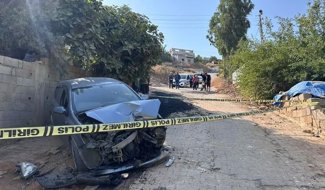 Yokuş aşağı inen otomobil iş makinesine çarptı: 1 ölü