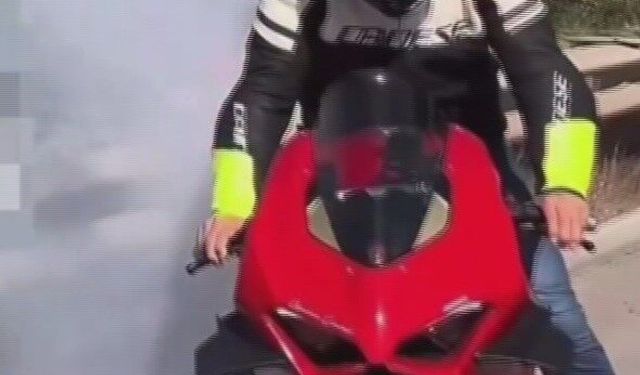 Motosikletiyle akrobatik hareketler yapan sürücüye 53 bin TL ceza